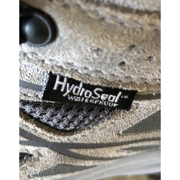 The North Face Gray and Black Winter Boots - Picture 5 of 9